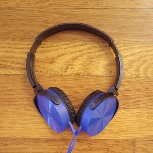 NWOT Over-Ear Wired Headphones